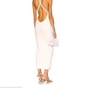 Elegant White Backless Dress